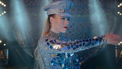 GIF 19