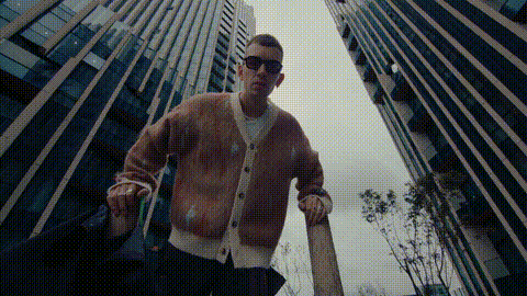 GIF 4